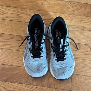 ASICS men’s running shoe size 11 extra wide. Gel Contend 8